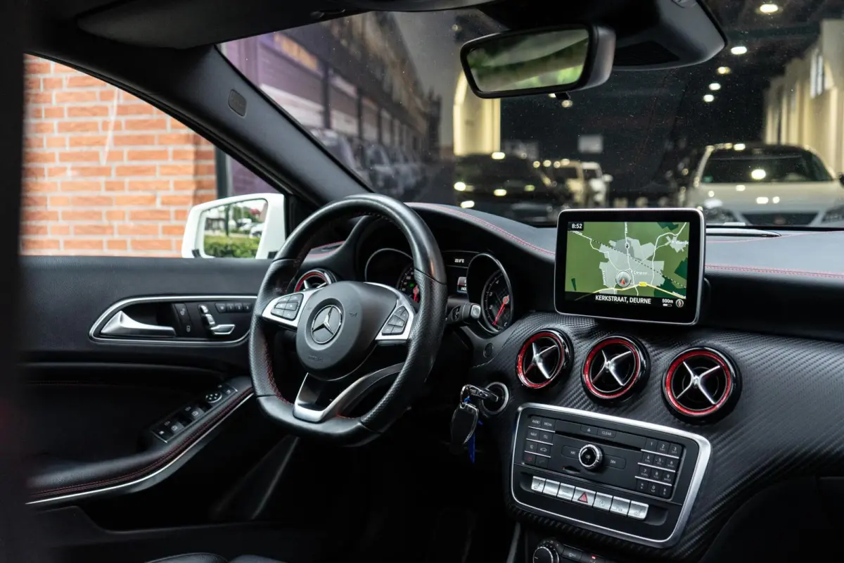 250 AMG 4MATIC Pano / Memory / Camera