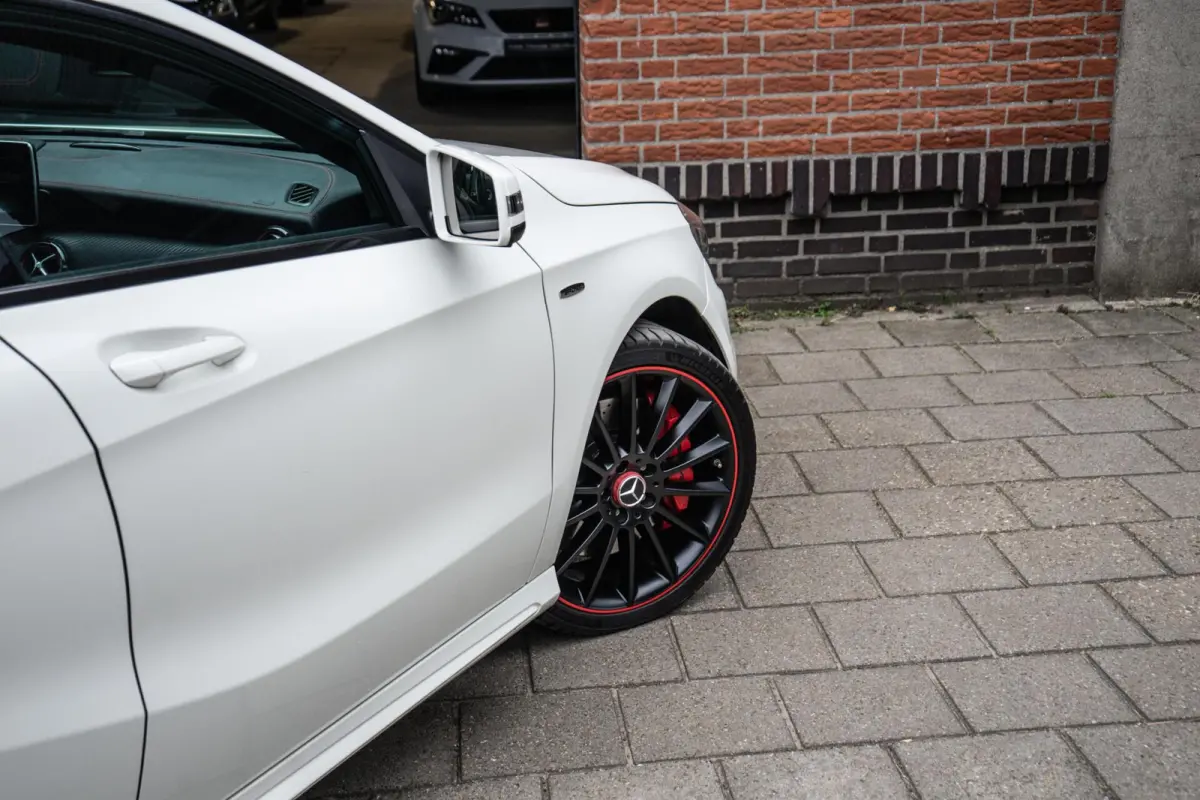 250 AMG 4MATIC Pano / Memory / Camera