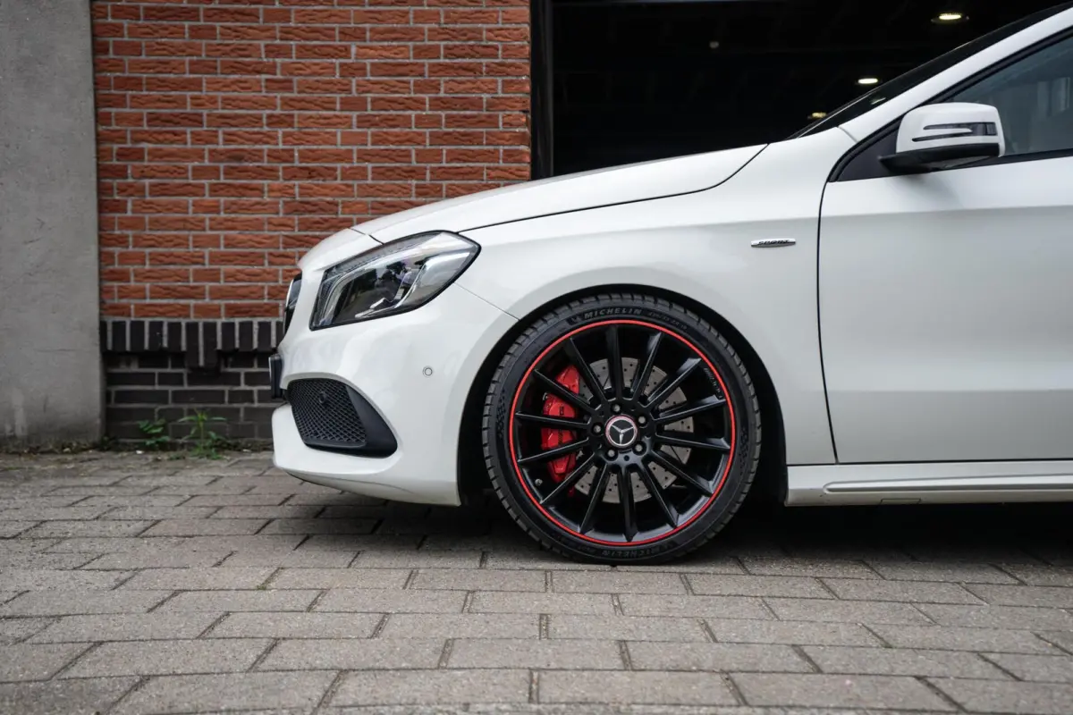 250 AMG 4MATIC Pano / Memory / Camera