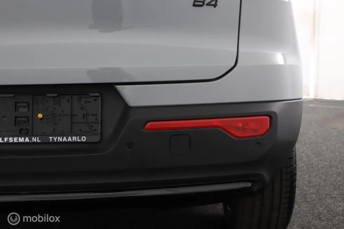 2.0 B4 Plus Black Edition|Lounge Pakket|Panoramisch dak