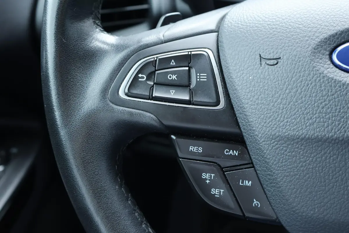 1.0 EcoBoost Titanium | Automaat | B&O | Half Leder | Dodehoek | Winterpack | Cruise Control | Dealer Onderhouden! |