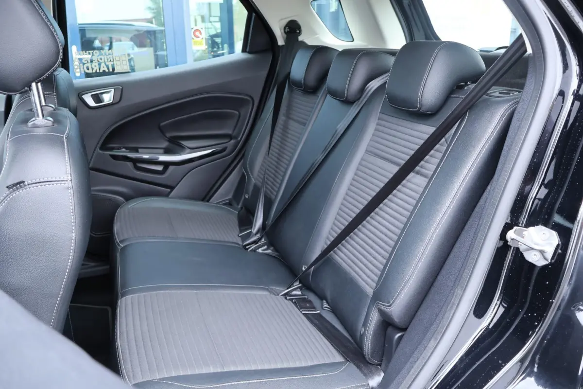 1.0 EcoBoost Titanium | Automaat | B&O | Half Leder | Dodehoek | Winterpack | Cruise Control | Dealer Onderhouden! |