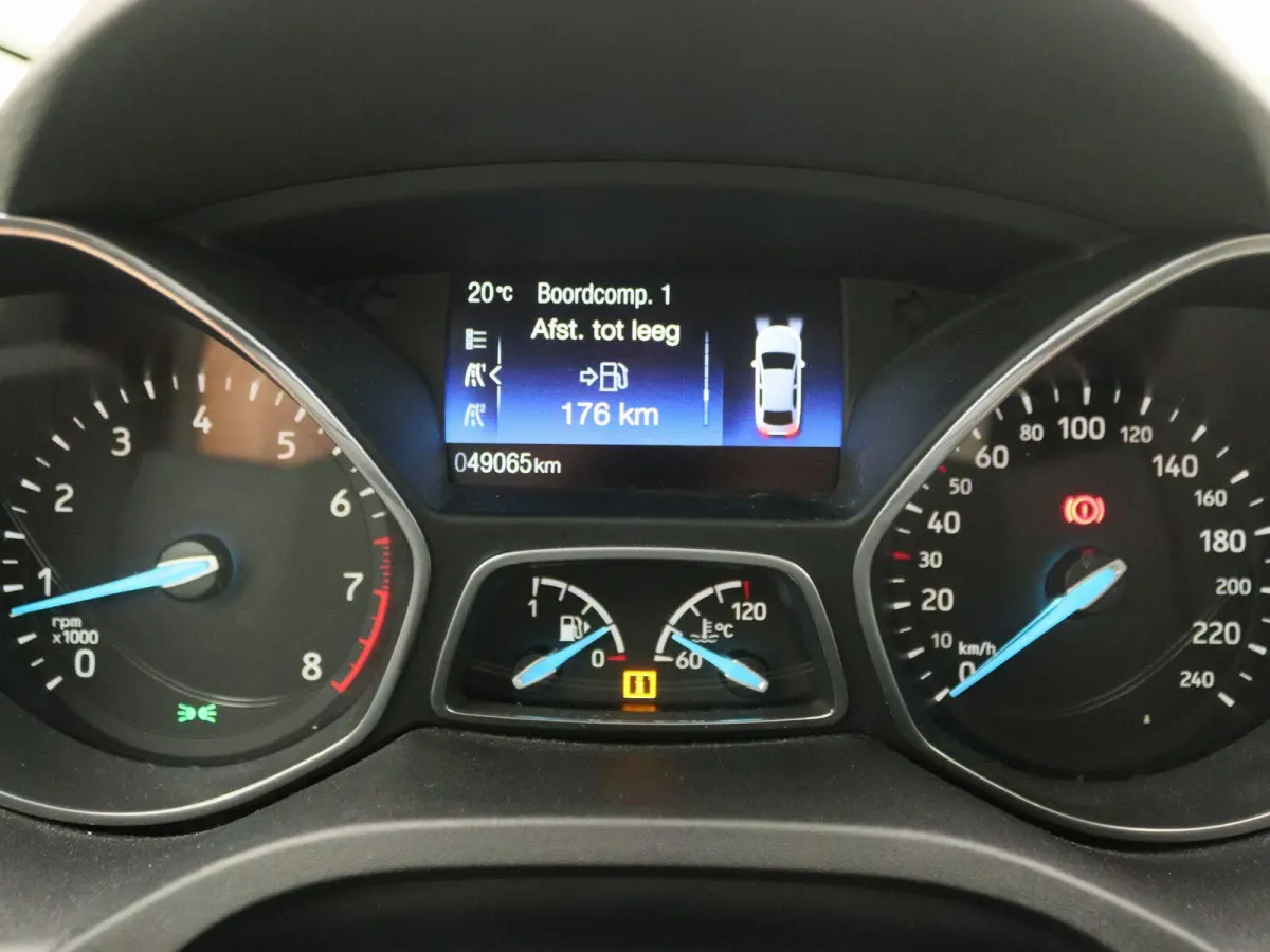 1.5 Titanium | Navigatie | Camera | Airco | Elektrische Achterklep | Cruise Control |