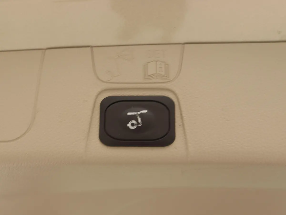 1.5 Titanium | Navigatie | Camera | Airco | Elektrische Achterklep | Cruise Control |
