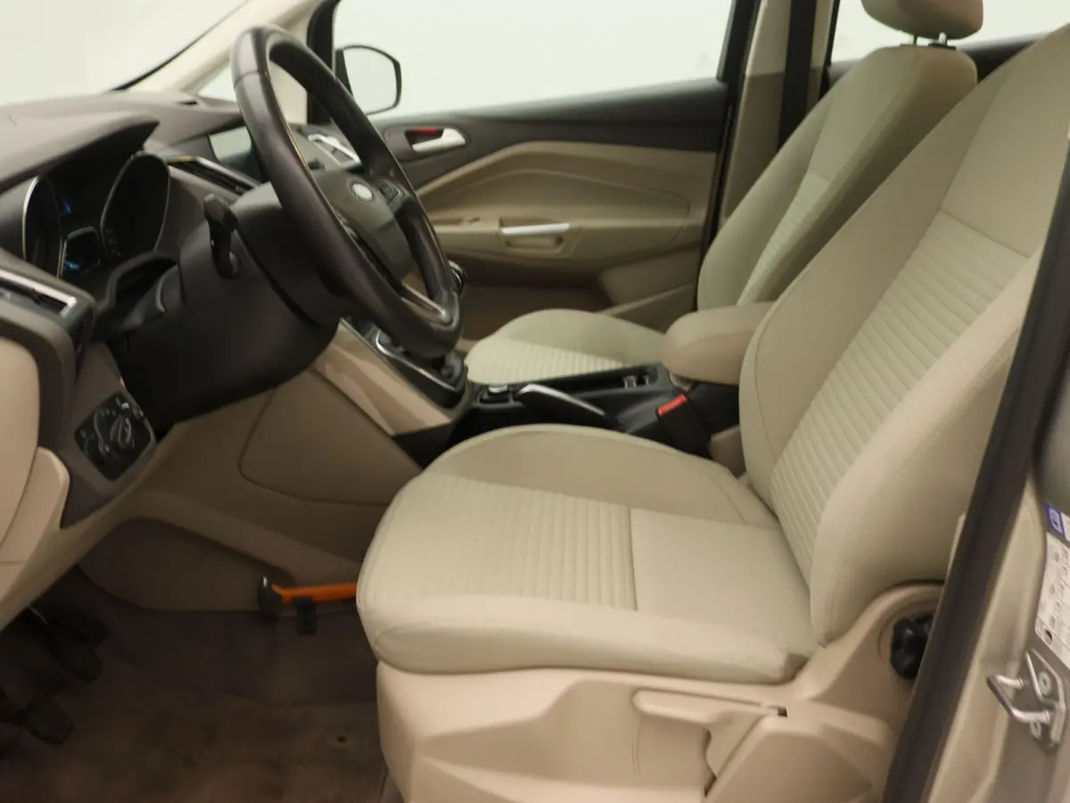 1.5 Titanium | Navigatie | Camera | Airco | Elektrische Achterklep | Cruise Control |