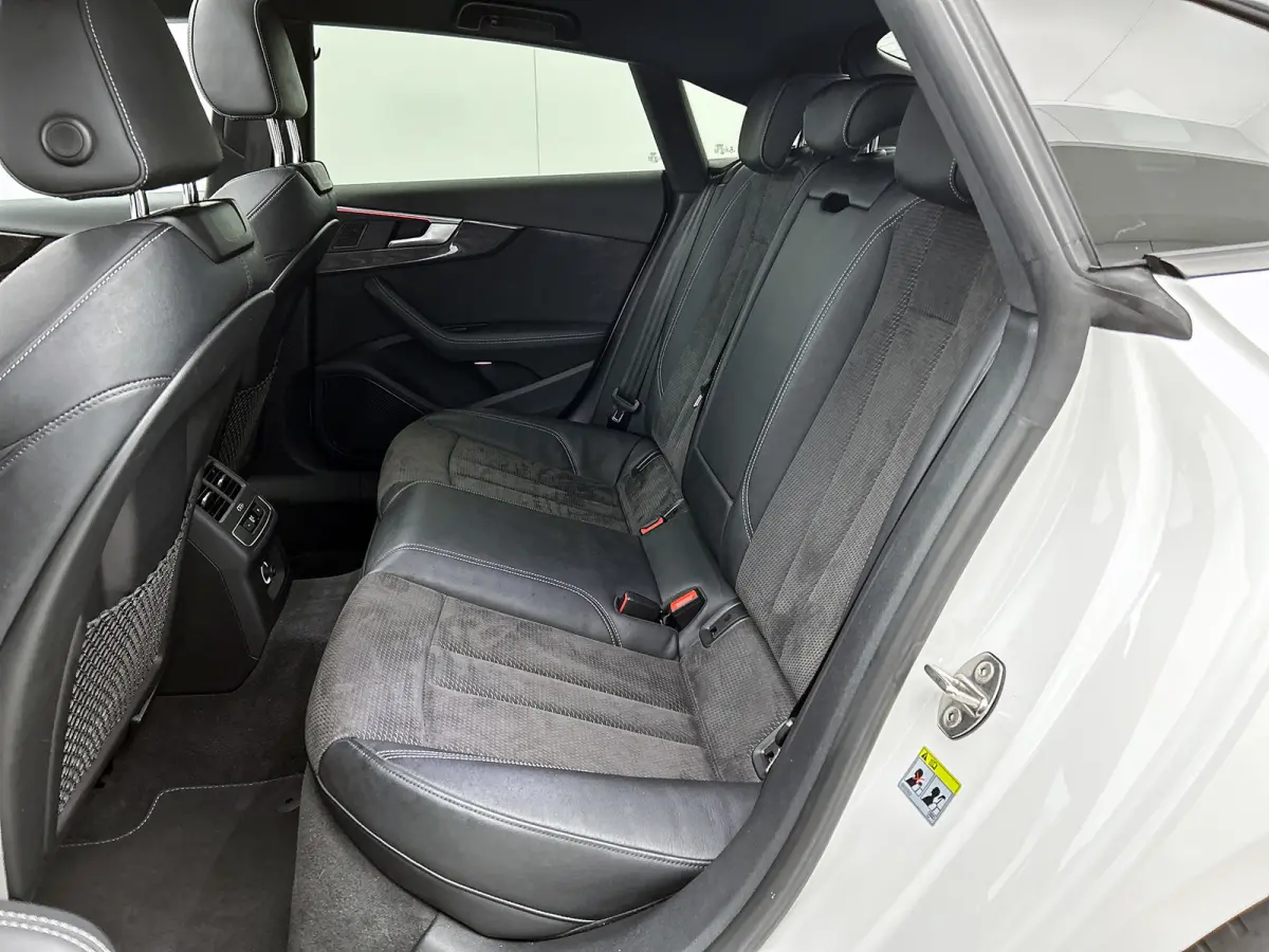 3.0 TFSI S5 quattro Pro Line Plus (Goed OndH, Panorama, B&O, Trekhaak, Camera, Navi, Addapt Cruise, Etc)