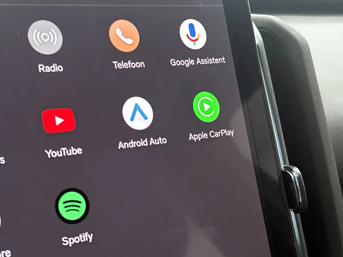Single Motor Extended Range Plus 69 kWh (NL-auto, Camera, Carplay, StoelV, Lane Assist, Etc)