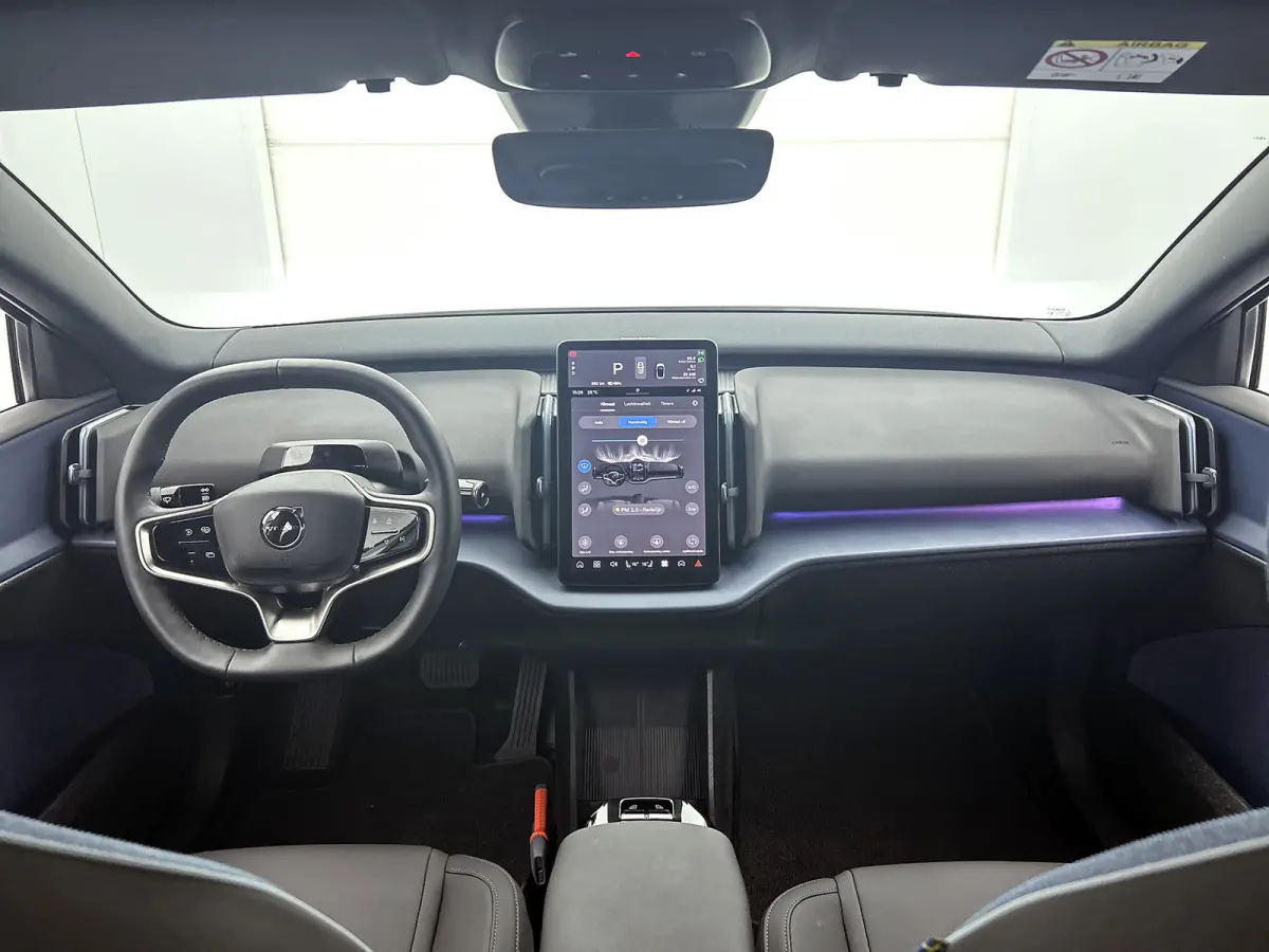 Single Motor Extended Range Plus 69 kWh (NL-auto, Camera, Carplay, StoelV, Lane Assist, Etc)