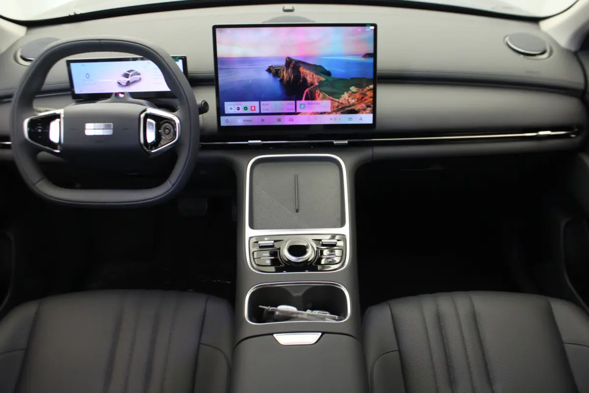 1.5 Pro |Plug in Hybrid|83km Elektrisch|
