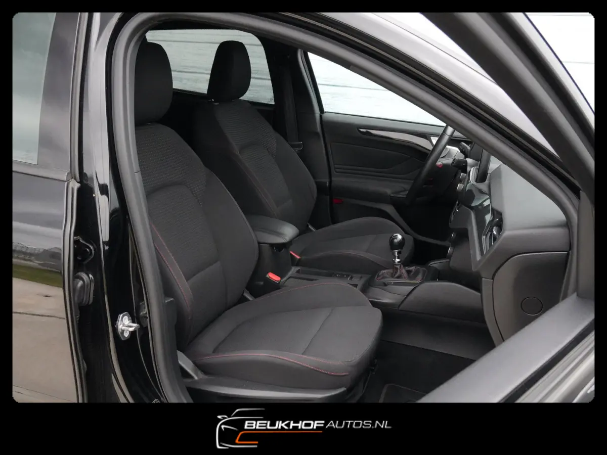 1.0 EcoBoost ST Line Business Carplay Navi