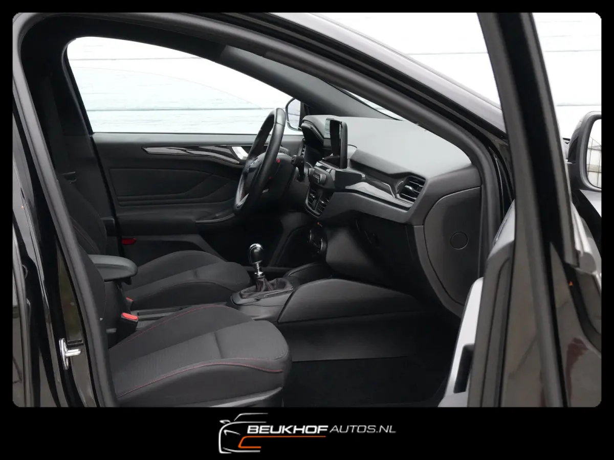 1.0 EcoBoost ST Line Business Carplay Navi