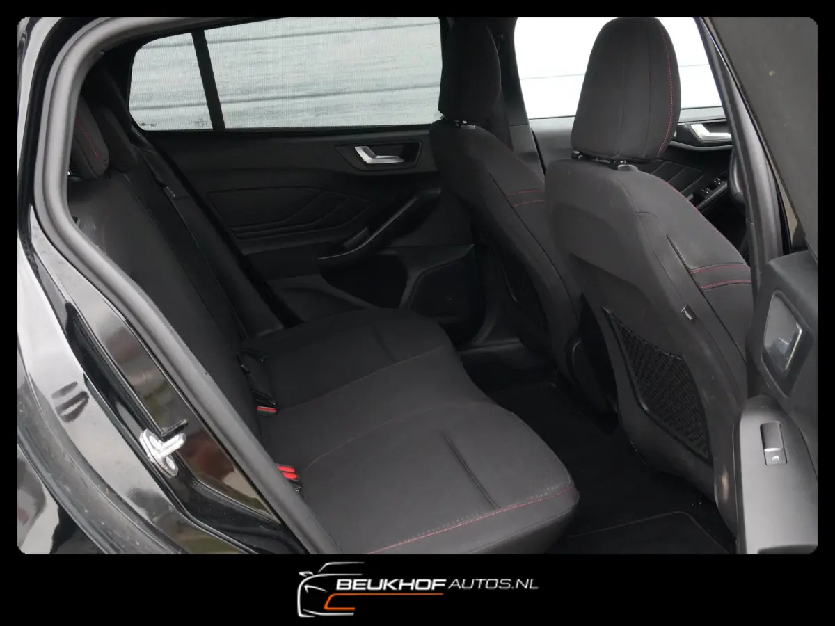 1.0 EcoBoost ST Line Business Carplay Navi
