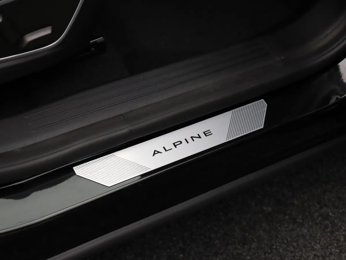 E-Tech full hybrid 200pk esprit Alpine | Vijf jaar garantie | Stoel- en stuurwielverwarming | Elek. bedienbare achterklep |