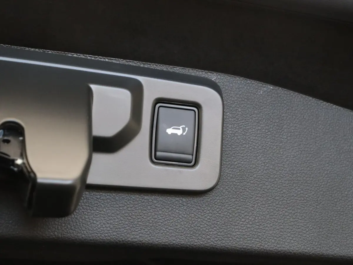 E-Tech full hybrid 200pk esprit Alpine | Vijf jaar garantie | Stoel- en stuurwielverwarming | Elek. bedienbare achterklep |