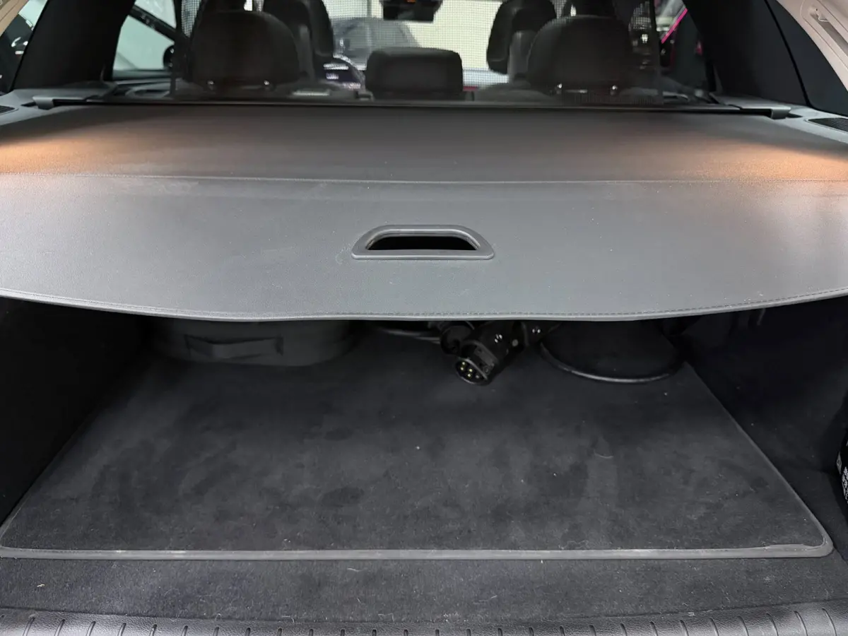 300 e AMG Line PANO/BURMESTER/H-UP/DAB/360CAM/STOEL-M+KOELING/SFEERVERL/V-COCKPIT///