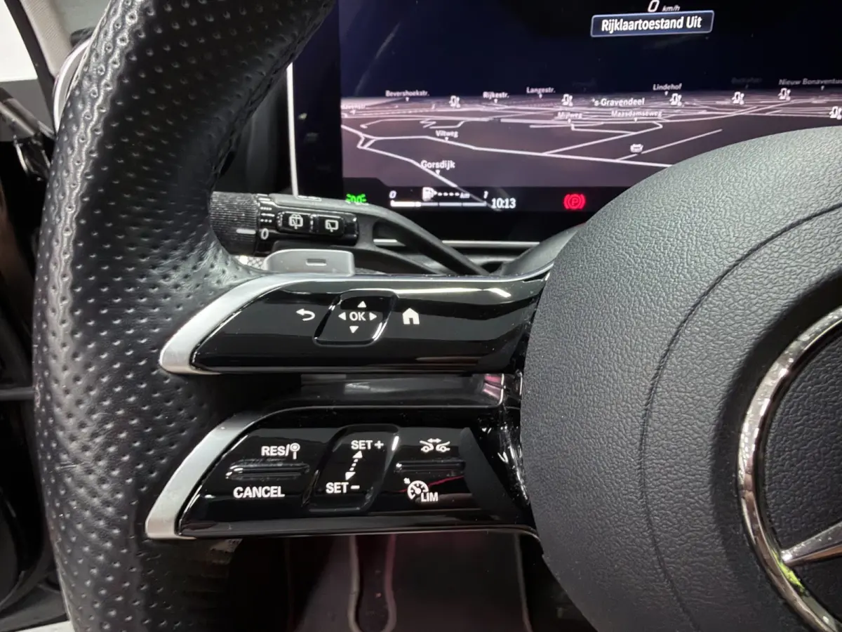 300 e AMG Line PANO/BURMESTER/H-UP/DAB/360CAM/STOEL-M+KOELING/SFEERVERL/V-COCKPIT///