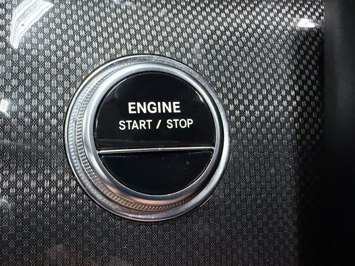 300 e AMG Line PANO/BURMESTER/H-UP/DAB/360CAM/STOEL-M+KOELING/SFEERVERL/V-COCKPIT///
