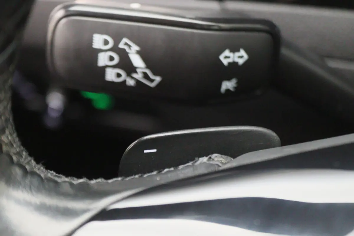 1.6 TDI DSG Highline Business R-Line Panoramadak, Virtual Cockpit, Trekhaak, Camera, Apple Carplay, PDC, 17''