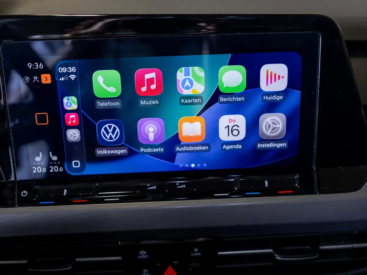 1.5 eTSI R-Line Business+ 150pk / Dodehoek detectie / Elektrisch verstelbare stoelen met geheugen / Achteruitrijcamera / Stoelverwarming / Apple carplay /