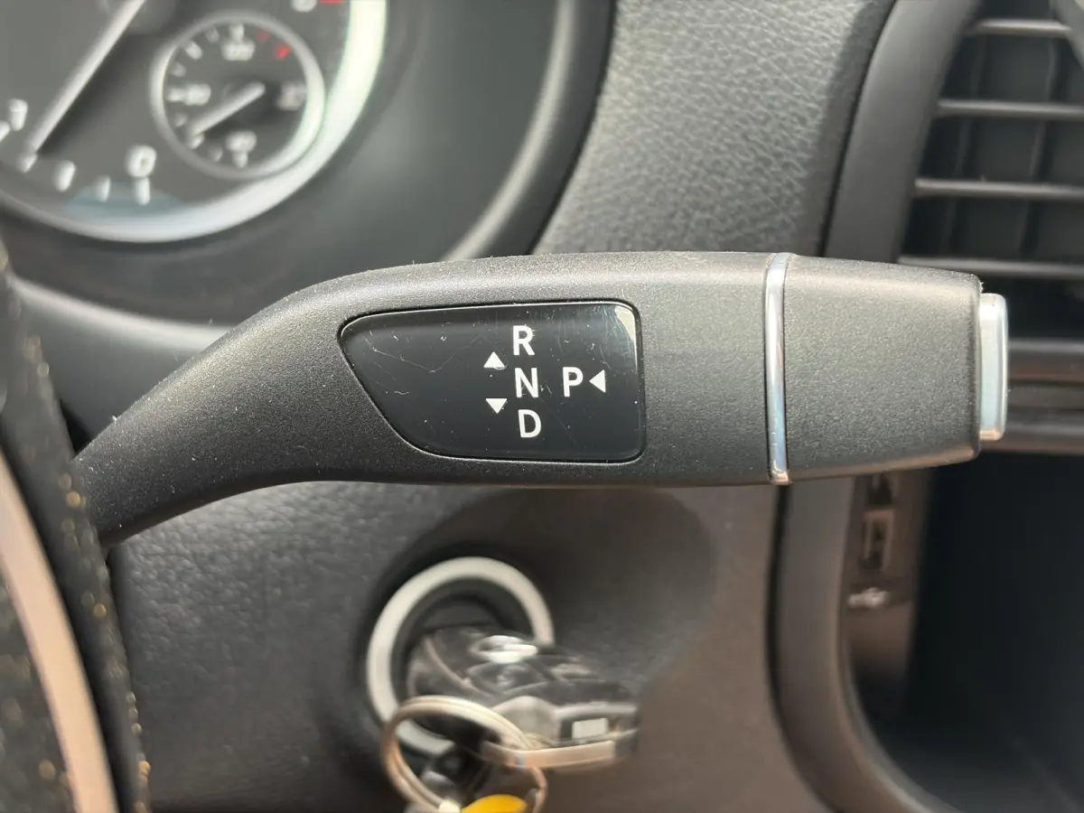 119 CDI*AUTOM.*ECC*NAVI*CAM*TEL*3PERS*LED*
