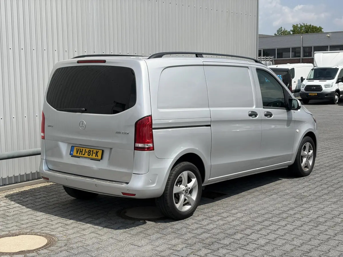 119 CDI*AUTOM.*ECC*NAVI*CAM*TEL*3PERS*LED*