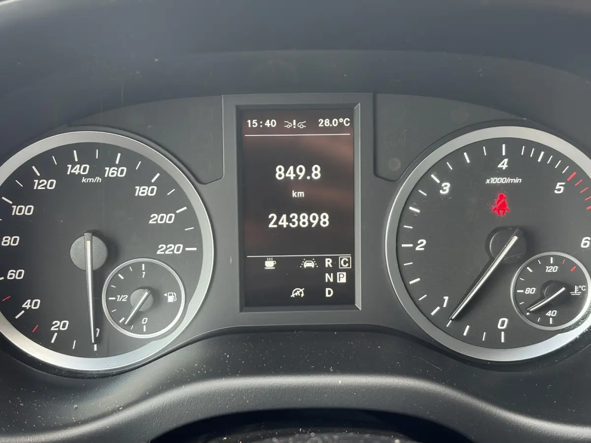 119 CDI*AUTOM.*ECC*NAVI*CAM*TEL*3PERS*LED*
