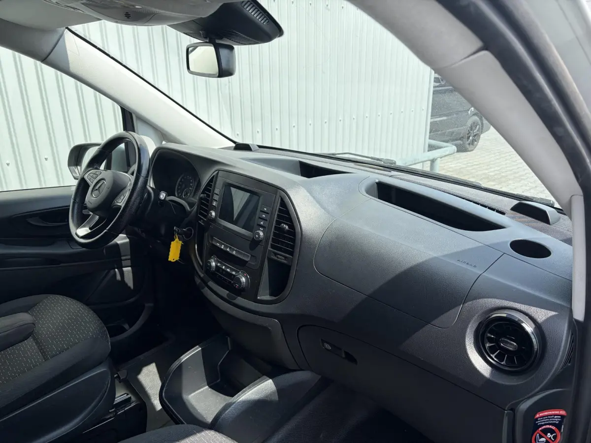 119 CDI*AUTOM.*ECC*NAVI*CAM*TEL*3PERS*LED*