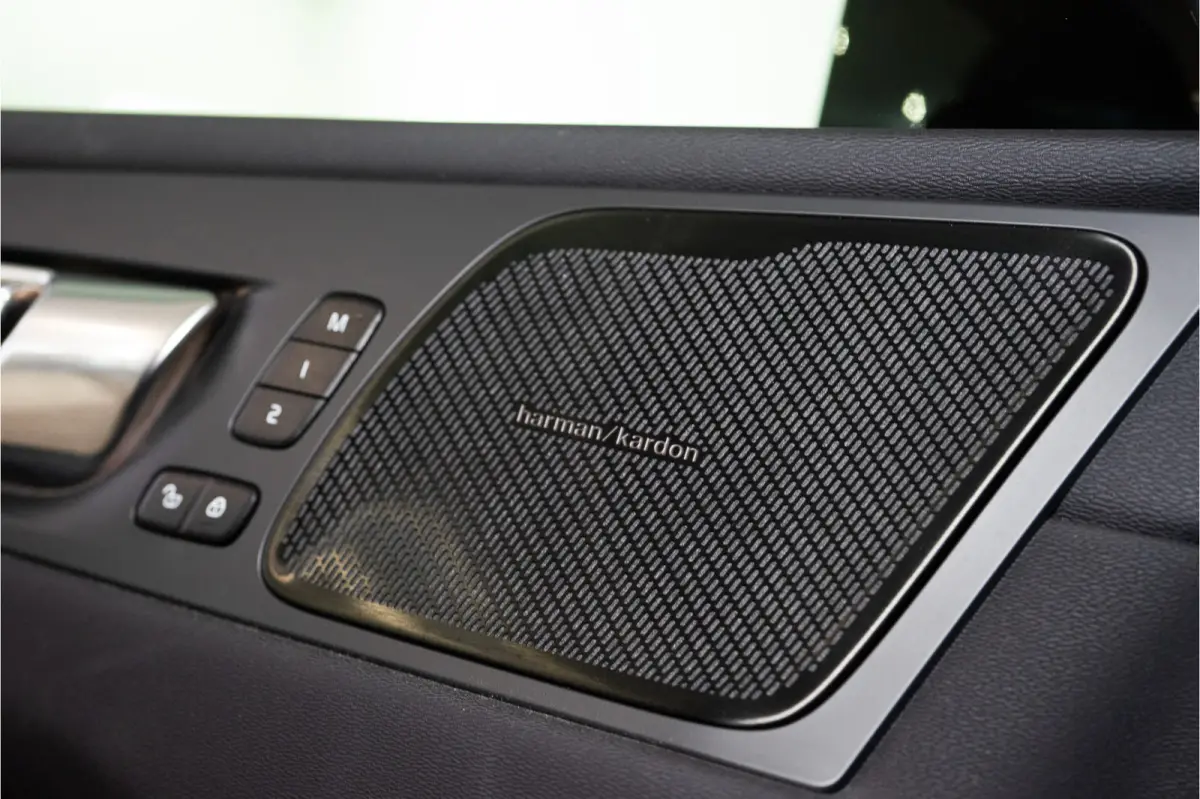 2.0 T6 Plug-in hybrid AWD Plus Dark Long Range 350PK | Harman/Kardon | Sportstoelen | LED | Pano | 12 MND Garantie