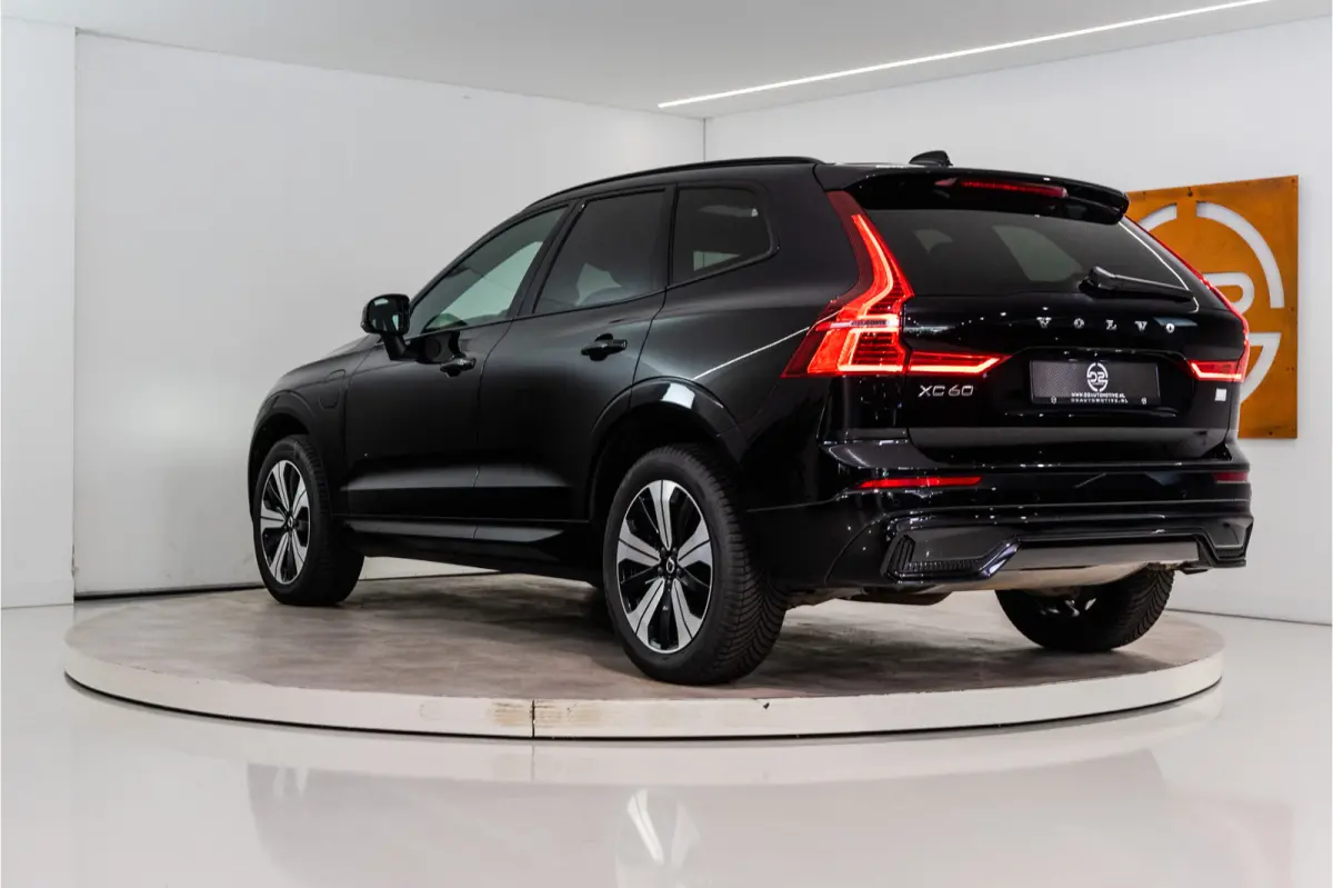 2.0 T6 Plug-in hybrid AWD Plus Dark Long Range 350PK | Harman/Kardon | Sportstoelen | LED | Pano | 12 MND Garantie