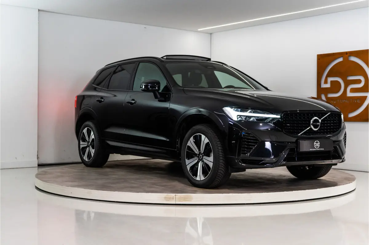 2.0 T6 Plug-in hybrid AWD Plus Dark Long Range 350PK | Harman/Kardon | Sportstoelen | LED | Pano | 12 MND Garantie