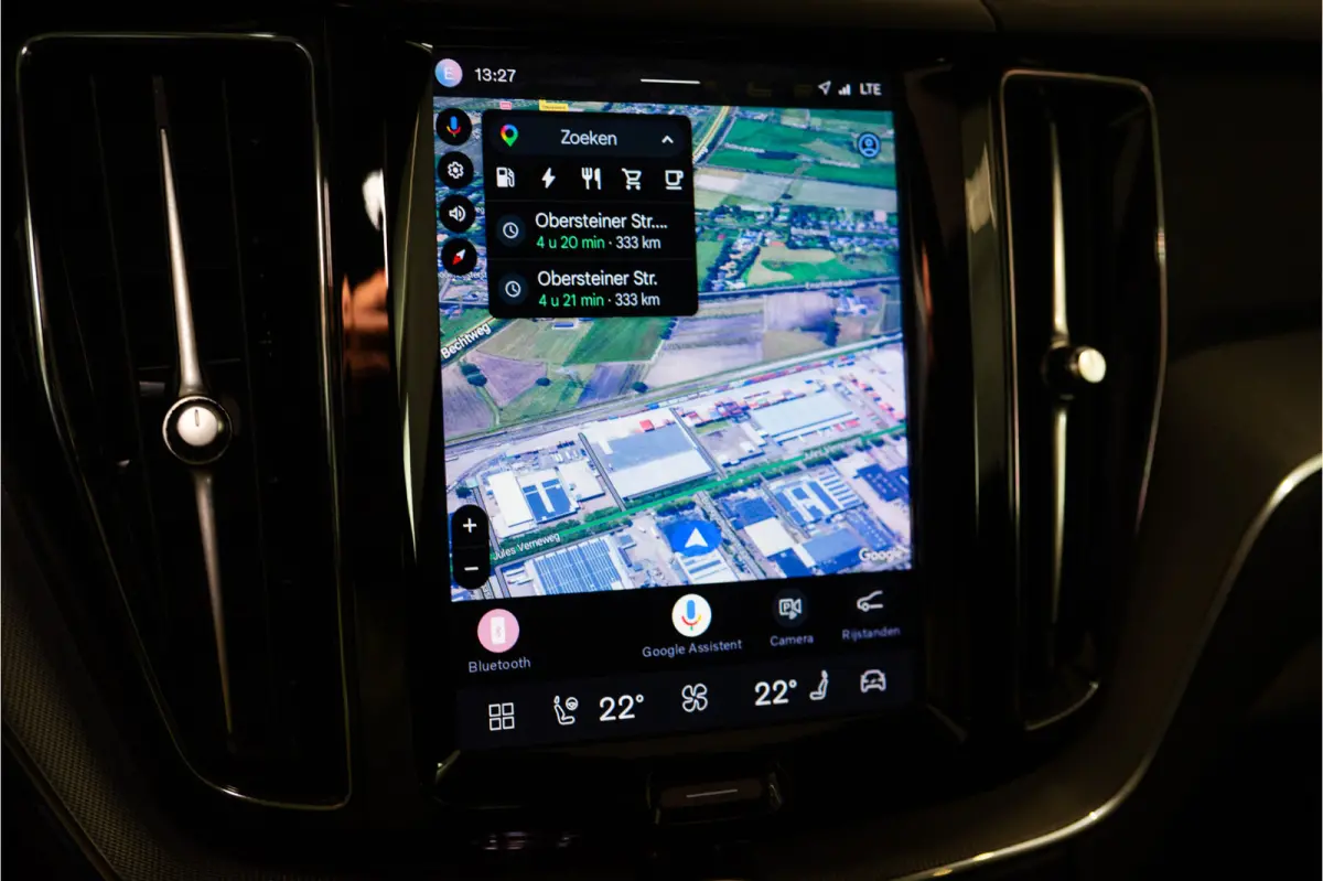 2.0 T6 Plug-in hybrid AWD Plus Dark Long Range 350PK | Harman/Kardon | Sportstoelen | LED | Pano | 12 MND Garantie