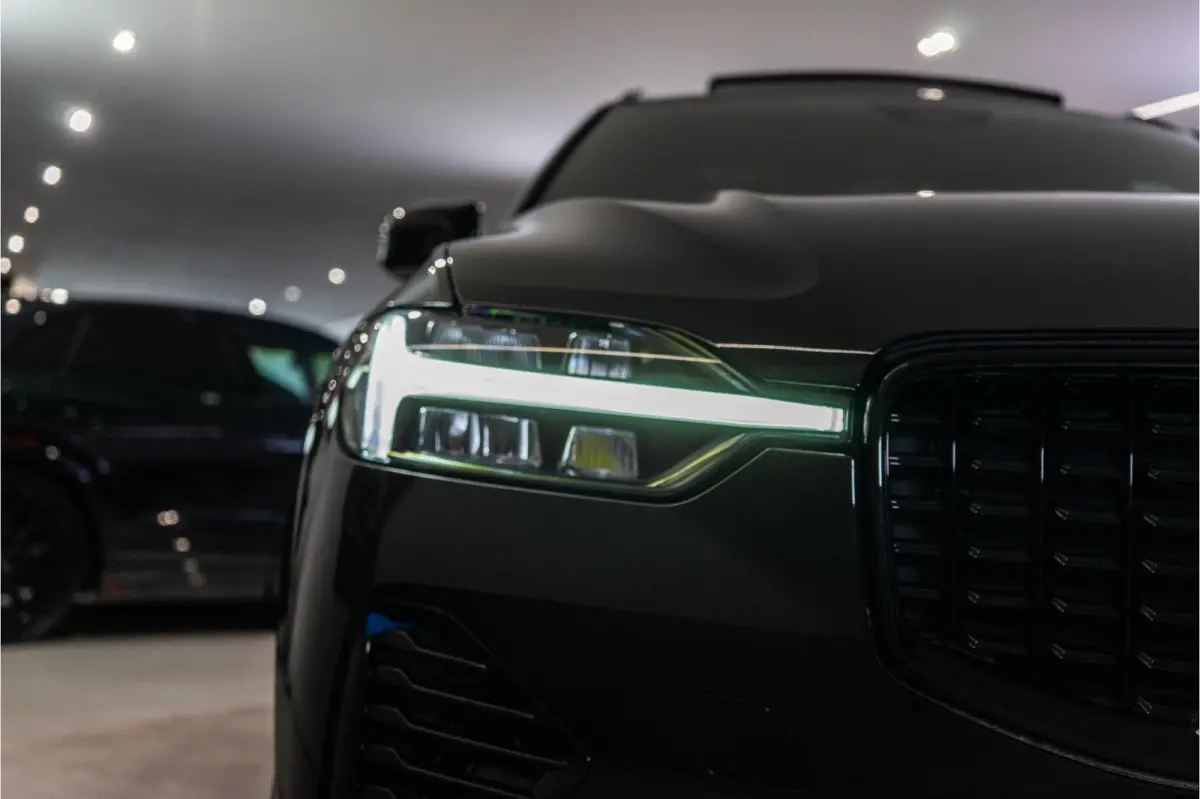 2.0 T6 Plug-in hybrid AWD Plus Dark Long Range 350PK | Harman/Kardon | Sportstoelen | LED | Pano | 12 MND Garantie