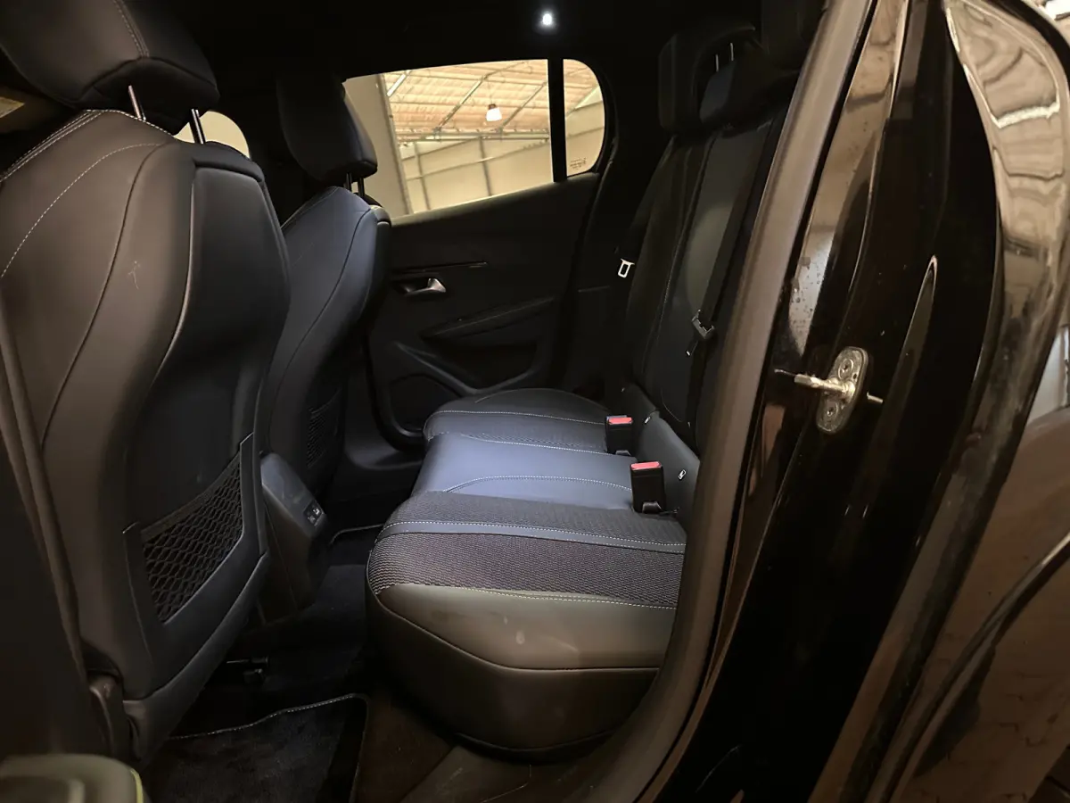 Hybrid 100 e-DCS6 GT Camera | Leder/Stof | Carplay | 17LMV | Dode hoek | Clima | Cruise | Carplay | Bluetooth | Navigatie | Getint glas | Achteruitrijcamera | Apple Carplay/Android Auto|tele