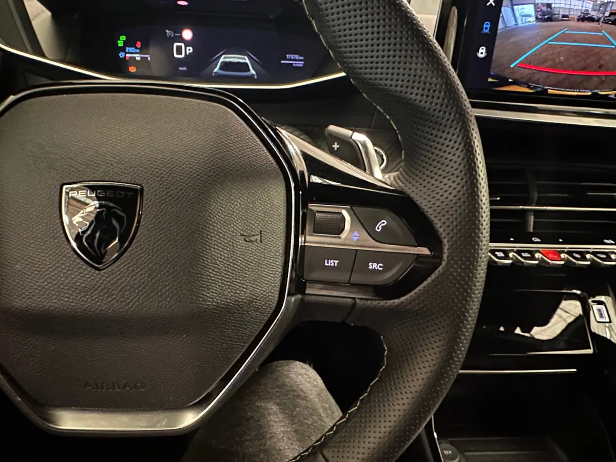 Hybrid 100 e-DCS6 GT Camera | Leder/Stof | Carplay | 17LMV | Dode hoek | Clima | Cruise | Carplay | Bluetooth | Navigatie | Getint glas | Achteruitrijcamera | Apple Carplay/Android Auto|tele