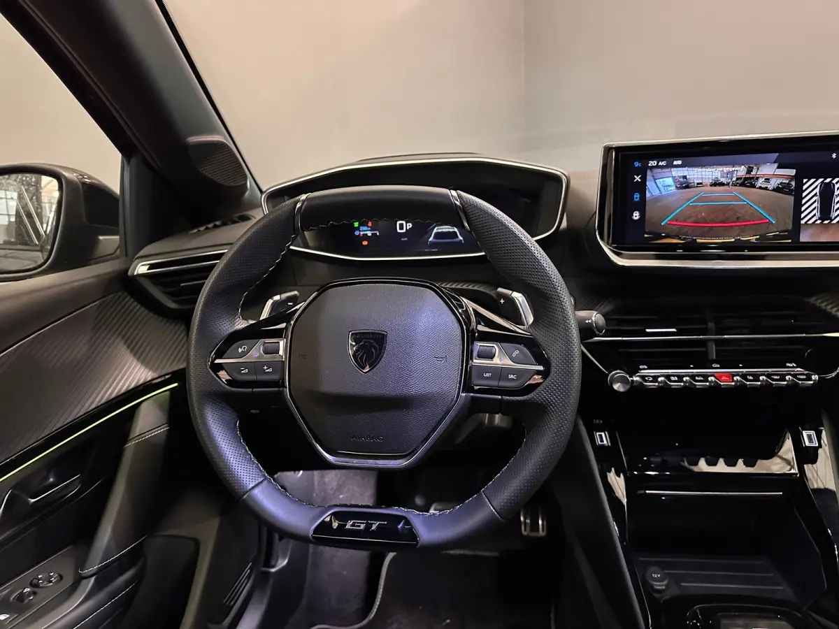 Hybrid 100 e-DCS6 GT Camera | Leder/Stof | Carplay | 17LMV | Dode hoek | Clima | Cruise | Carplay | Bluetooth | Navigatie | Getint glas | Achteruitrijcamera | Apple Carplay/Android Auto|tele