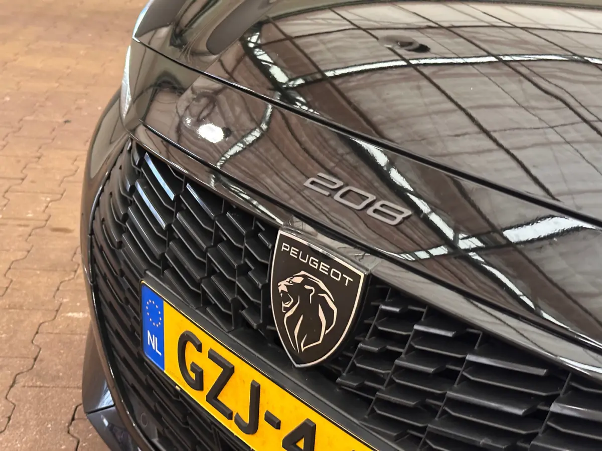 Hybrid 100 e-DCS6 GT Camera | Leder/Stof | Carplay | 17LMV | Dode hoek | Clima | Cruise | Carplay | Bluetooth | Navigatie | Getint glas | Achteruitrijcamera | Apple Carplay/Android Auto|tele