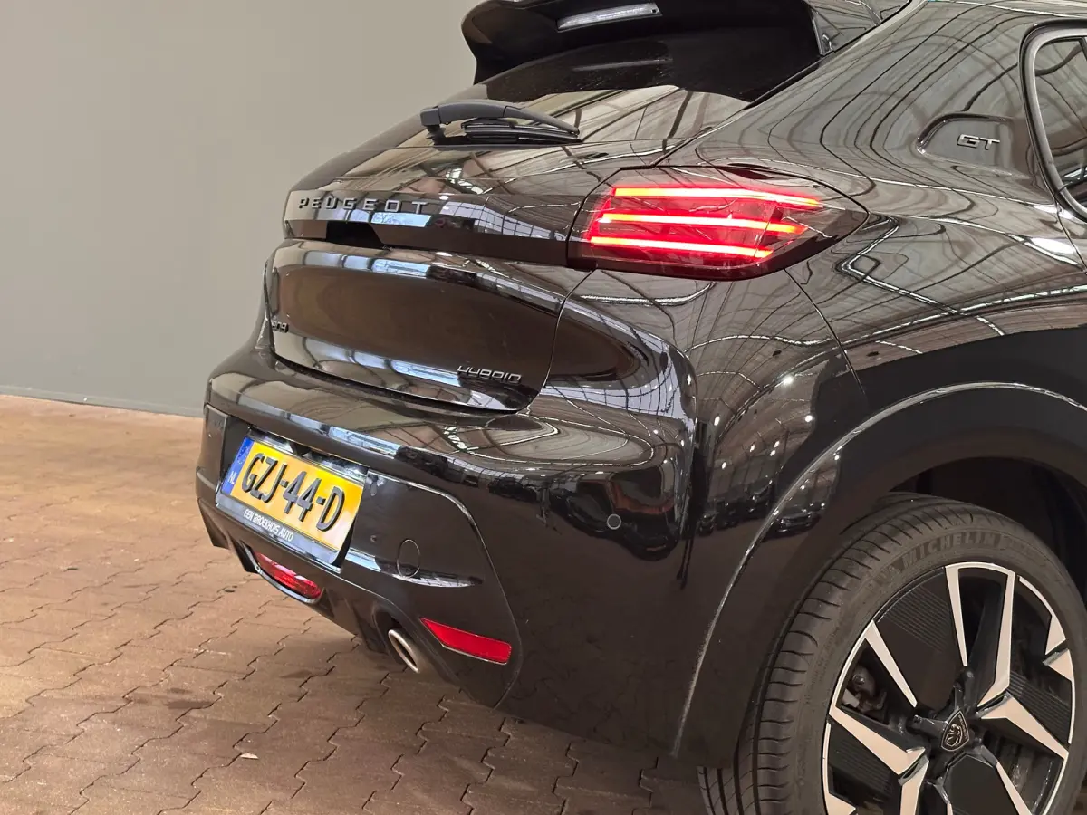 Hybrid 100 e-DCS6 GT Camera | Leder/Stof | Carplay | 17LMV | Dode hoek | Clima | Cruise | Carplay | Bluetooth | Navigatie | Getint glas | Achteruitrijcamera | Apple Carplay/Android Auto|tele