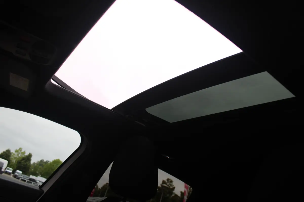 1.2 145PK AUTOMAAT Hybrid IBRIDA SPECIALE | PANORAMA SCHUIF/KANTEL DAK | AFNEEMBARE TREKHAAK | TECHNO PACK: LED MATRIX KOPLAMPEN/AUTOMATISCH DIMMENDE BINNENSPIEGEL/DRAADLOZE TELEFOONLADER/EL