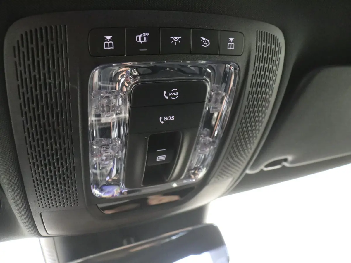 250 e Business Solution AMG Premium Plus /Panoramadak /HUD /360 Camera