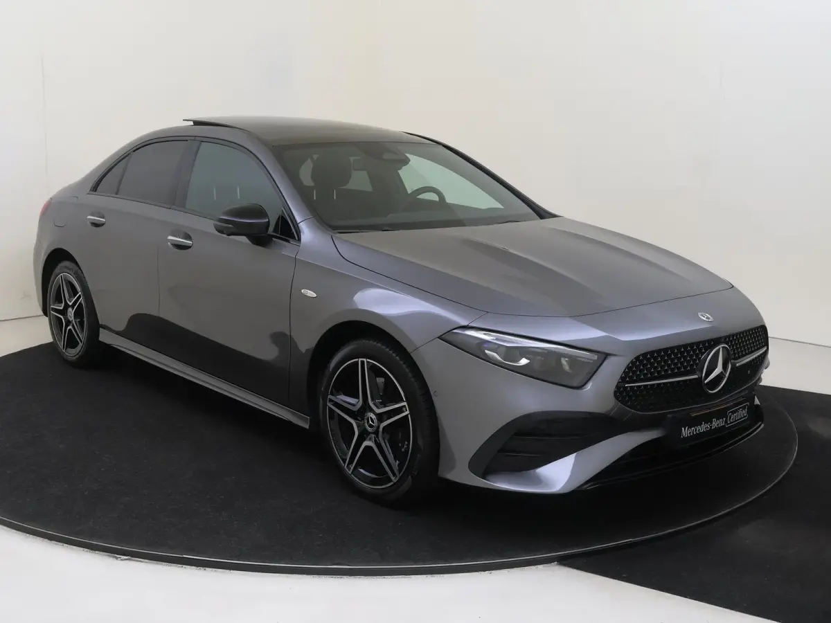 250 e Business Solution AMG Premium Plus /Panoramadak /HUD /360 Camera