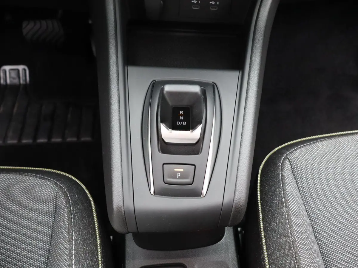 techno full hybrid E-Tech 160 | Google Navigatie | Parkeercamera | Climate Control |