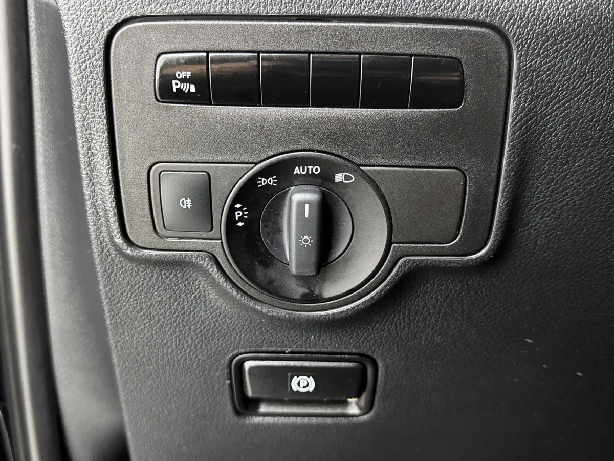111 CDI Business Professional Plus Led koplampen Navigatie