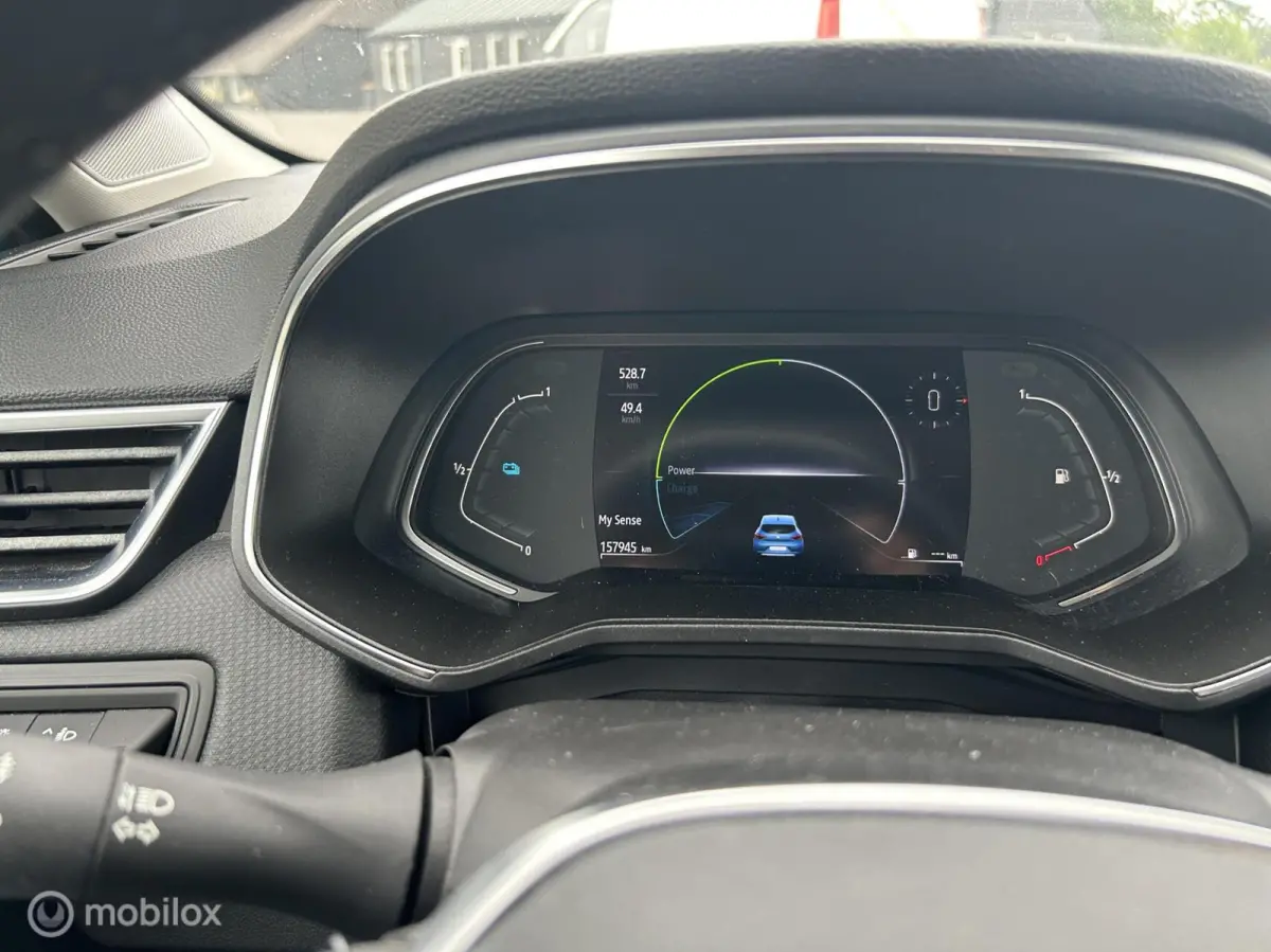1.6 E-Tech Hybrid 140 Intens