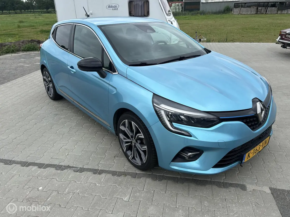 1.6 E-Tech Hybrid 140 Intens