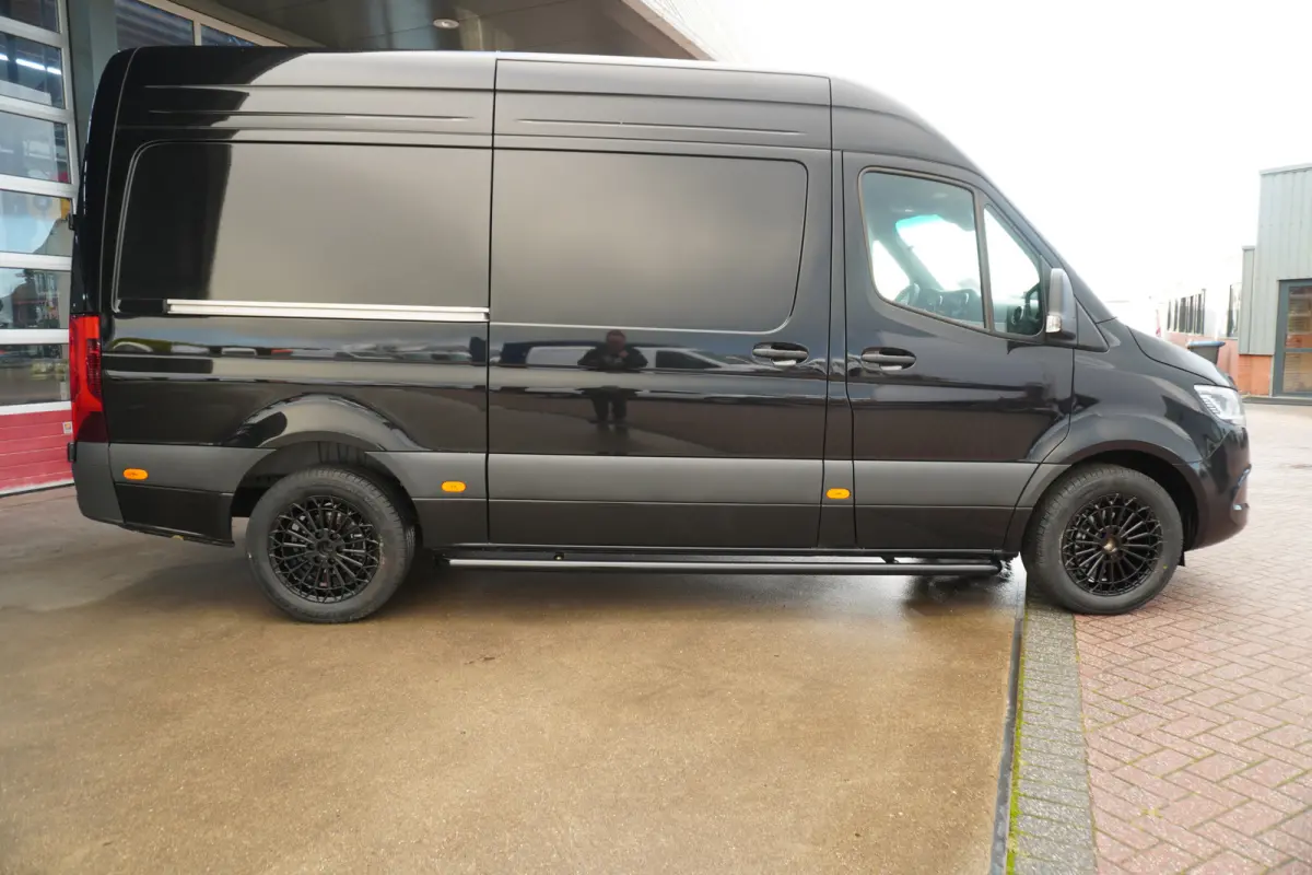 319 CDI 191PK L2 Pro Automaat trekhaak 3.500KG Nr. V107 | Climate | Cruise | Apple CP- Android auto | Camera | 20"LM Velgen