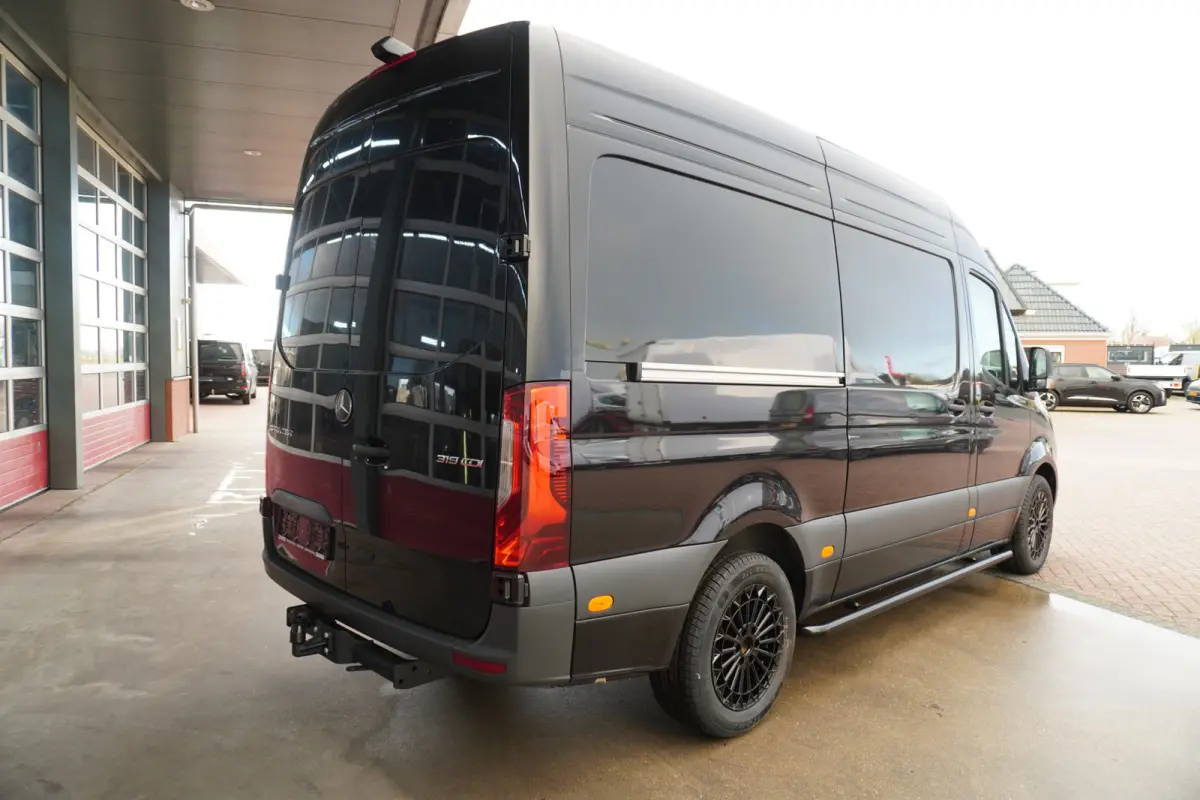 319 CDI 191PK L2 Pro Automaat trekhaak 3.500KG Nr. V107 | Climate | Cruise | Apple CP- Android auto | Camera | 20"LM Velgen