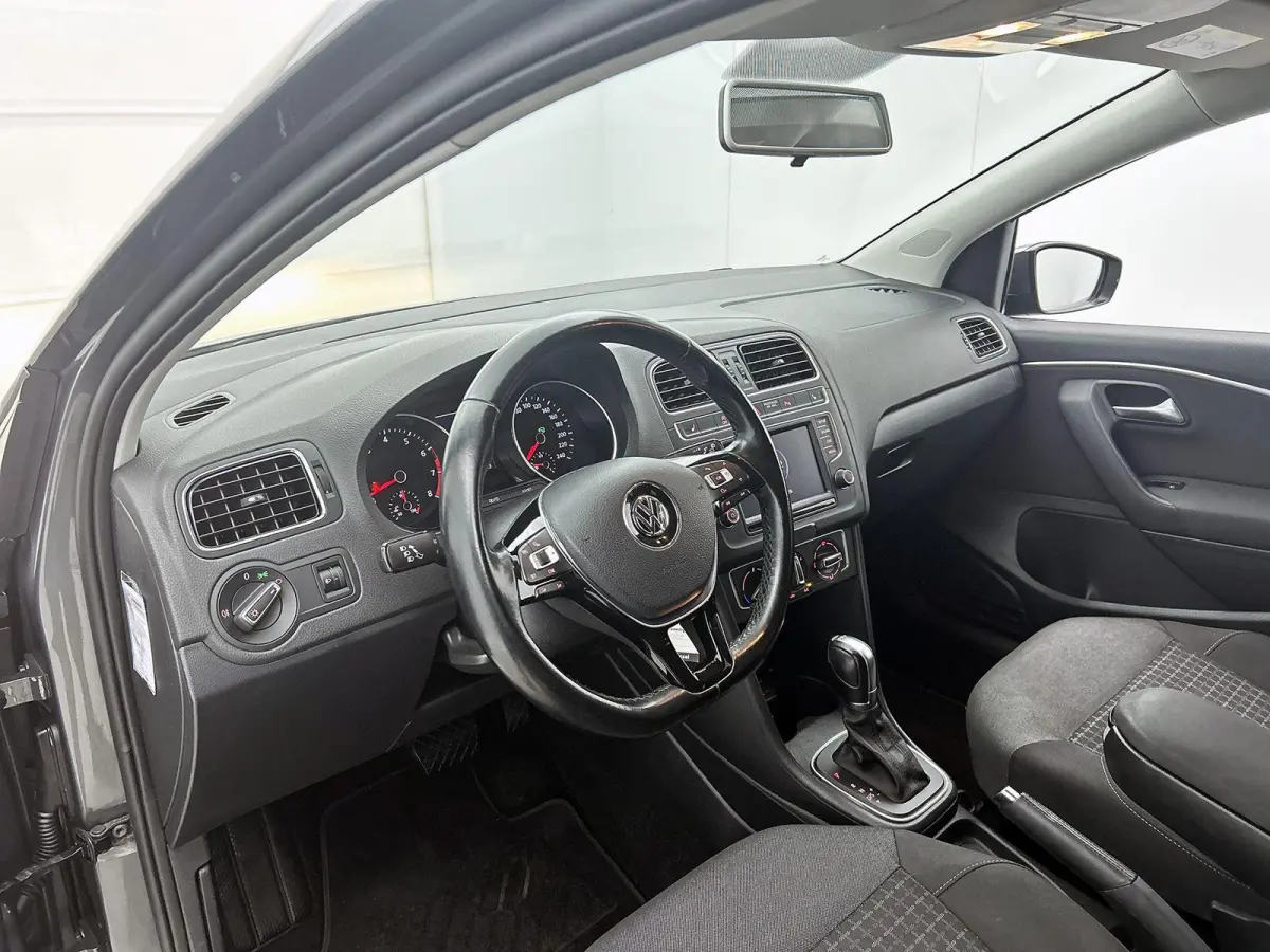 1.2 TSI Comfortline Business R Automaat | Cruise control | Airco | Apple carplay | Parkeersensoren |