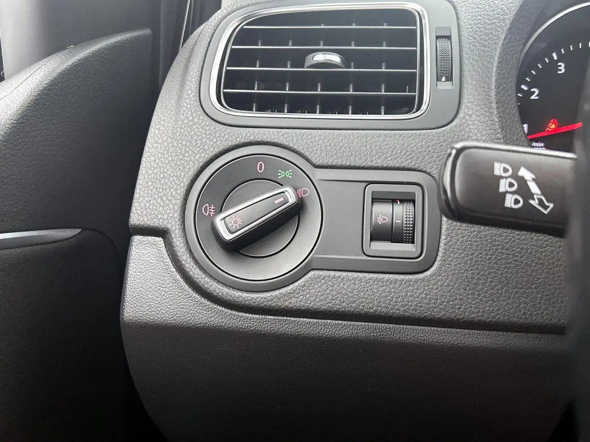1.2 TSI Comfortline Business R Automaat | Cruise control | Airco | Apple carplay | Parkeersensoren |