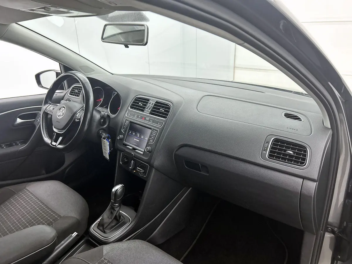 1.2 TSI Comfortline Business R Automaat | Cruise control | Airco | Apple carplay | Parkeersensoren |