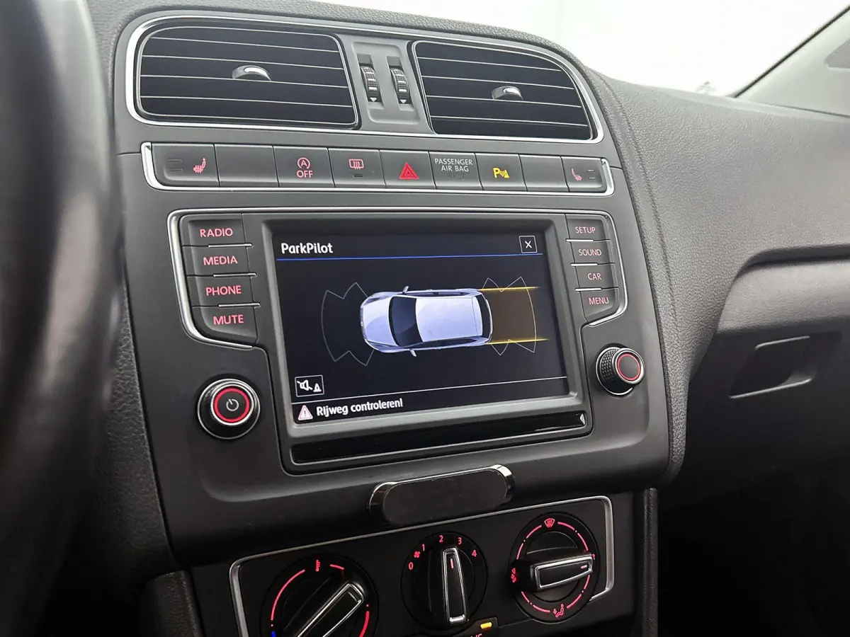 1.2 TSI Comfortline Business R Automaat | Cruise control | Airco | Apple carplay | Parkeersensoren |